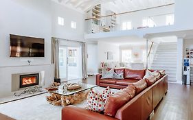 Luxe Family Home With Solar Power In Secure Hout Bay Estate